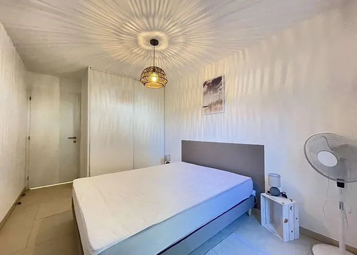 T3 Neuf Avec Terrasse Et Parking, Proche - Fr-1-308-210